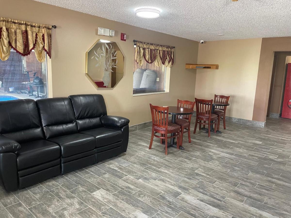 Designer Inn And Suites Toledo Zewnętrze zdjęcie