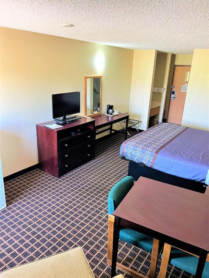 Designer Inn And Suites Toledo Zewnętrze zdjęcie